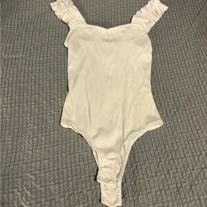 Blue Rain white Ruffled Bodysuit size m